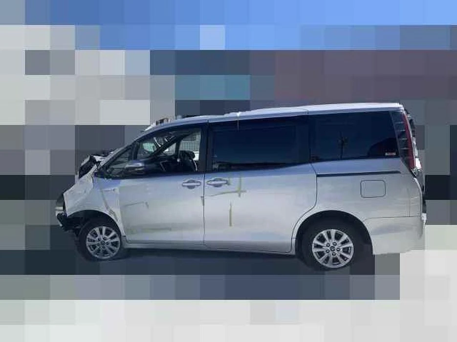 画像2005：H26年　レンジローバー　イヴォーク　事故車