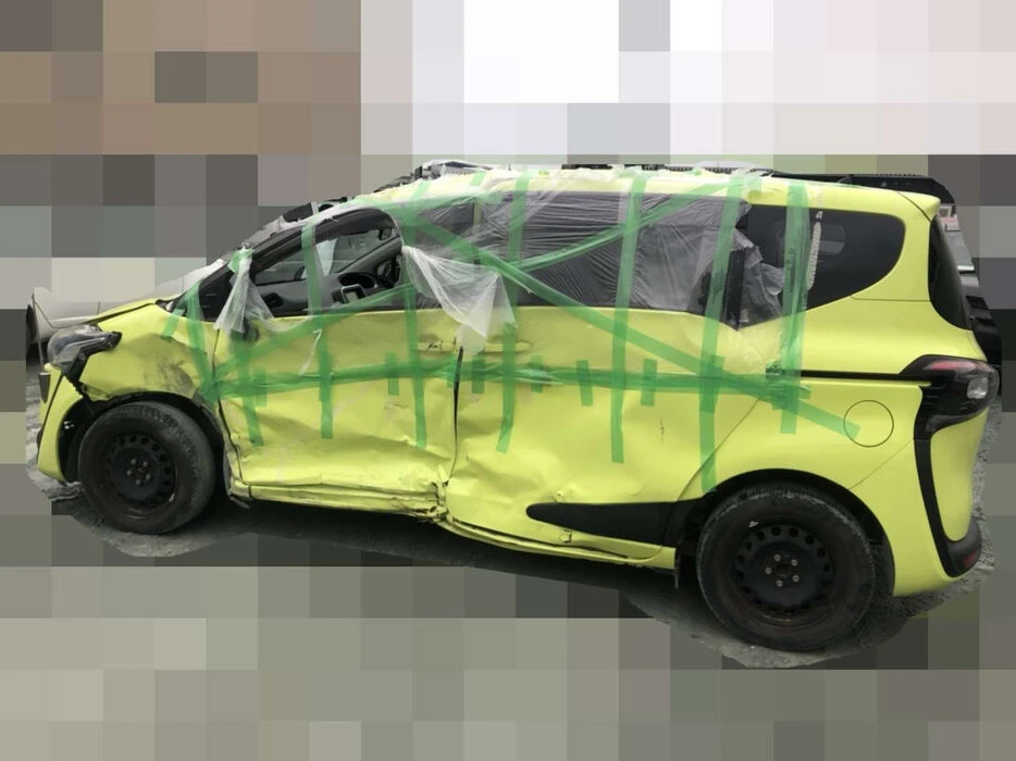 画像2555：H26年　レンジローバー　イヴォーク　事故車