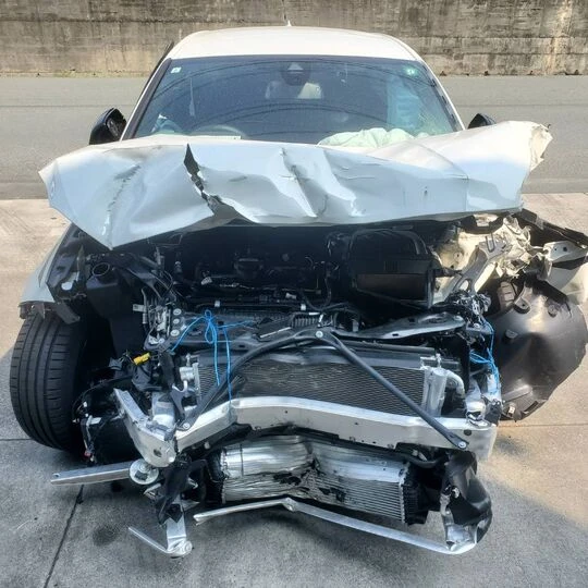 画像4478：R05年BMW１シリーズ事故車