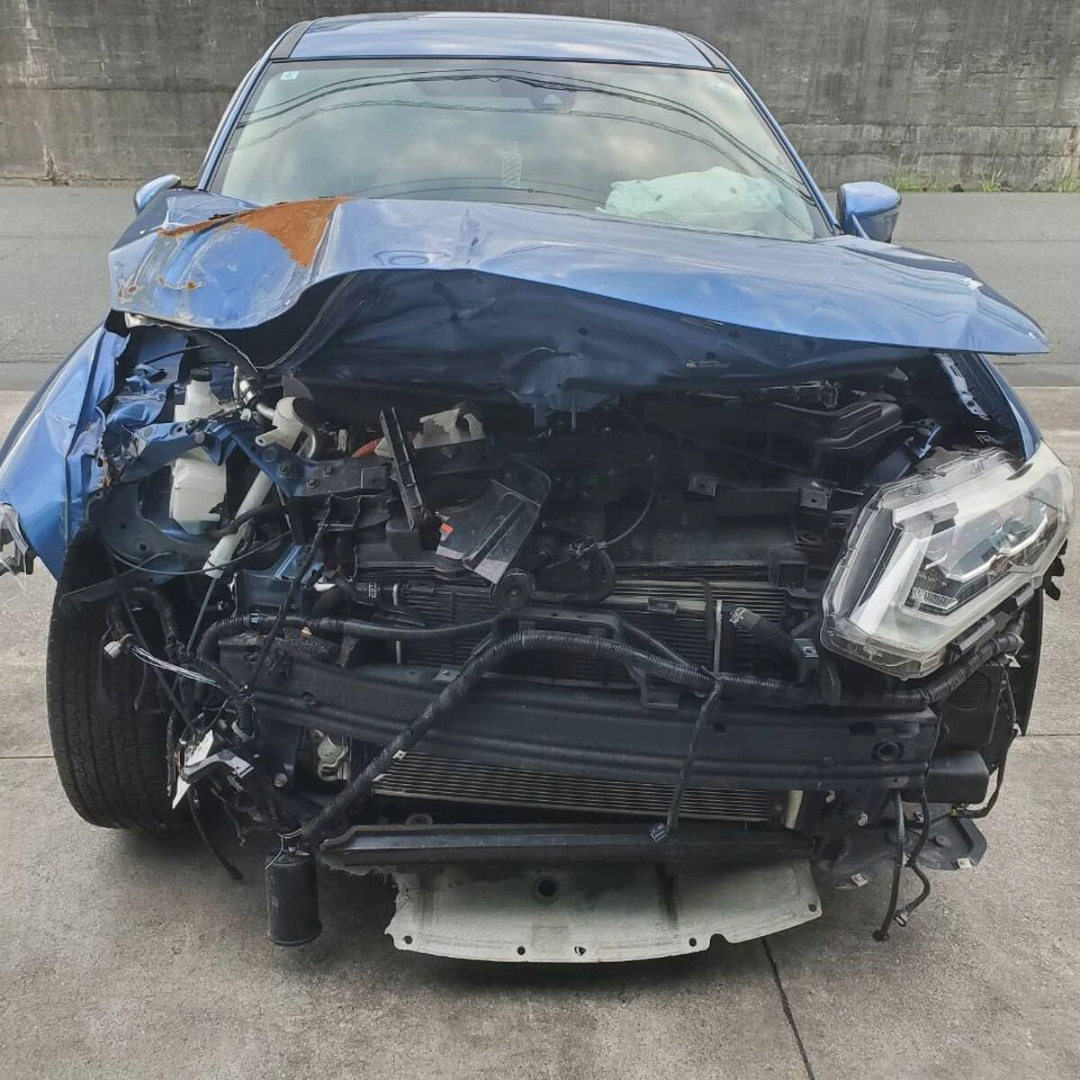 画像5660：H29年　日産　エクストレイル　事故車