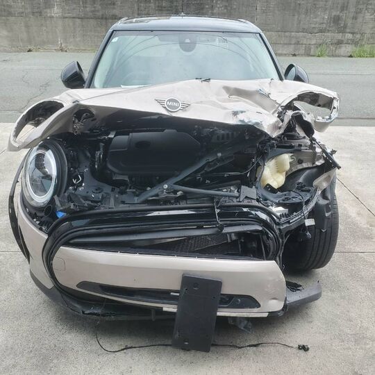 画像5770：R06年　BMW　ミニ　事故車